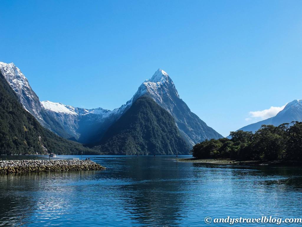 To Middle Earth, Beautiful Part: Milford Sound - Andy's Travel Blog