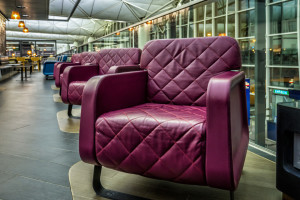 qantas lounge hong kong review pictures