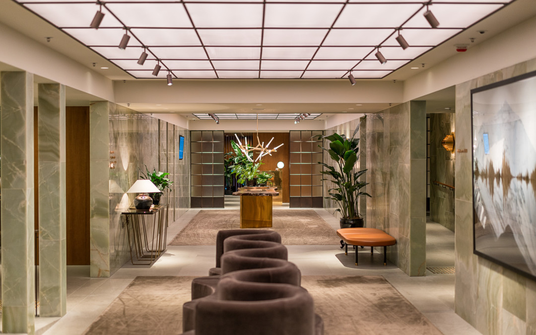Cathay Pacific The Pier First Class Lounge Review