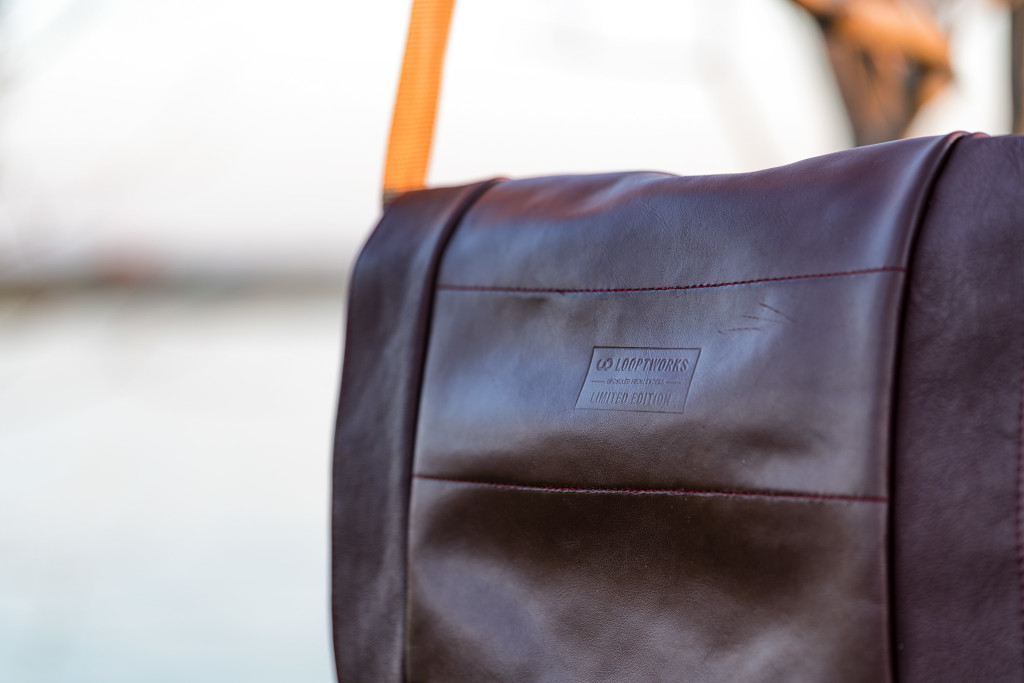 REVIEW The perfect messenger bag for an airline enthusiast