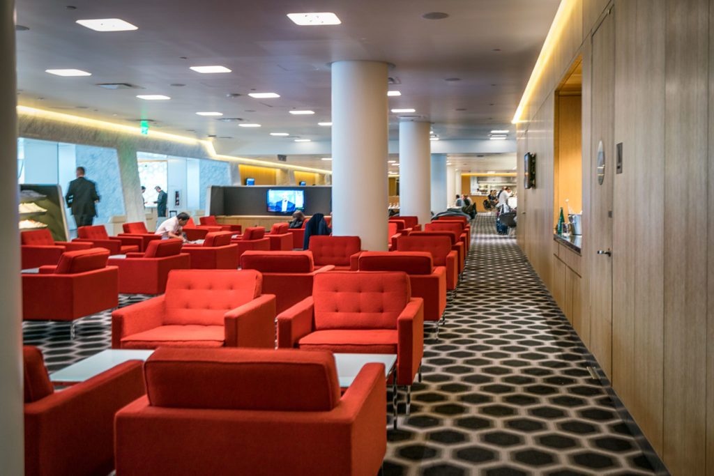 Does The LAX Qantas First Class Lounge Live Up To The Hype?