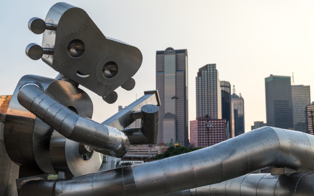 Picture of the Week: The Traveling Man Sculpture in Dallas