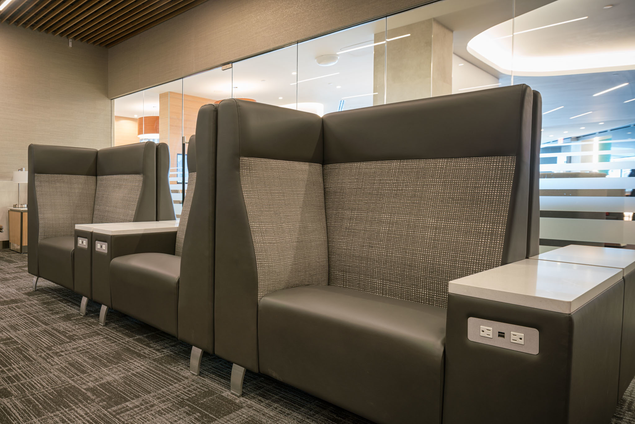 American Airlines JFK Flagship Lounge REVIEW Andy's Travel Blog