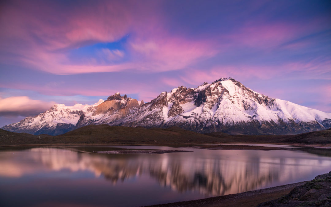 Picture of the Week: Sunrise over Lago Sarmiento in Patagonia