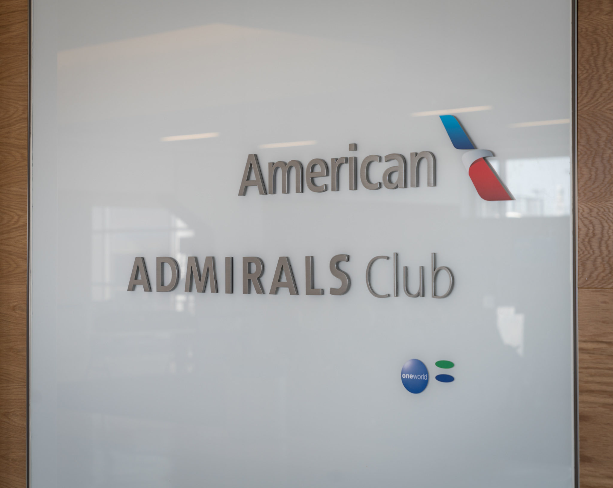 american-airlines-new-terminal-a-admirals-club-review