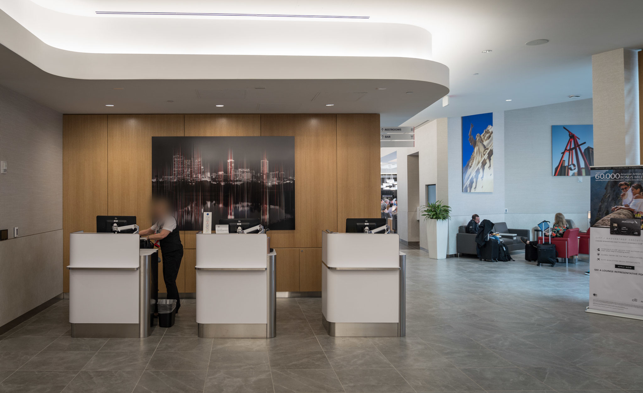 American Airlines NEW Terminal A Admirals Club Review!