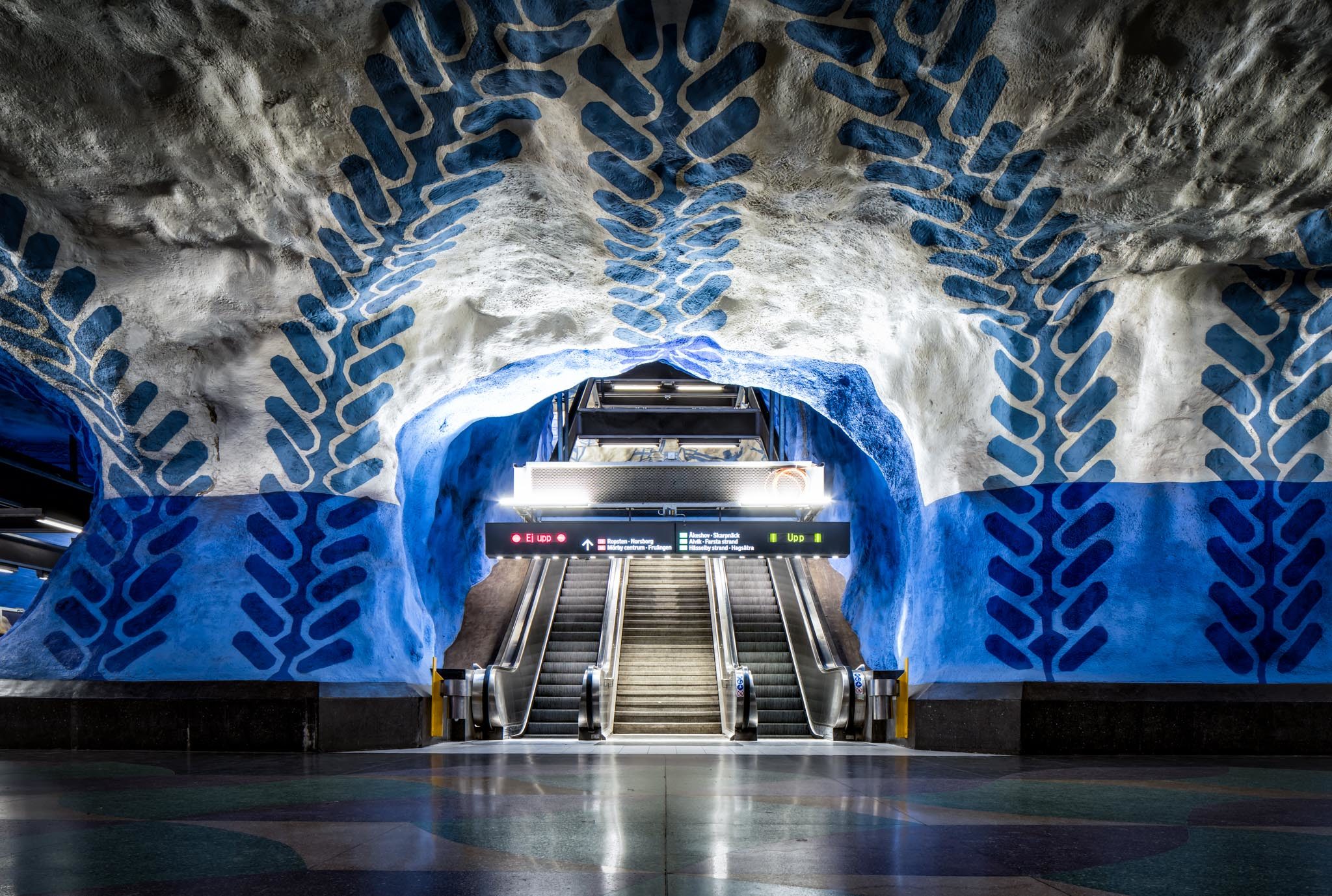 Stockholm's Amazing Metro Station Art - Andy's Travel Blog