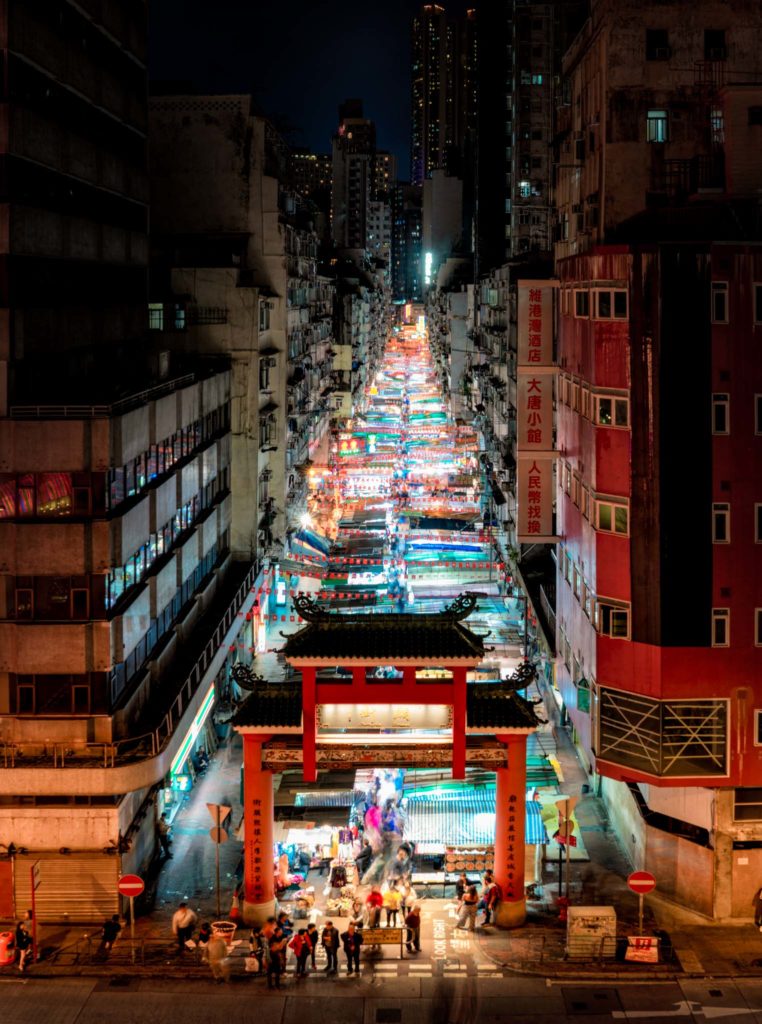 temple street market hong kong potw-1 - Andy's Travel Blog